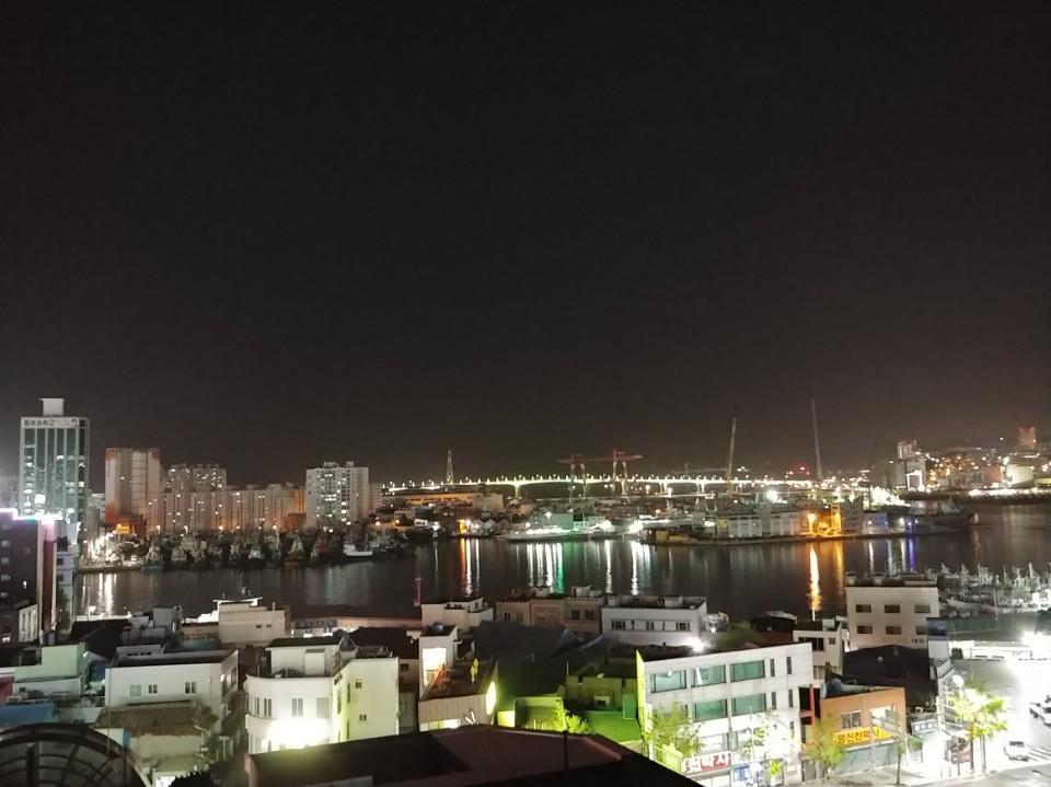 Four Season Guest House Busan Bagian luar foto